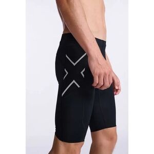 2XU Men's Aero Vent Compression Running Shorts
